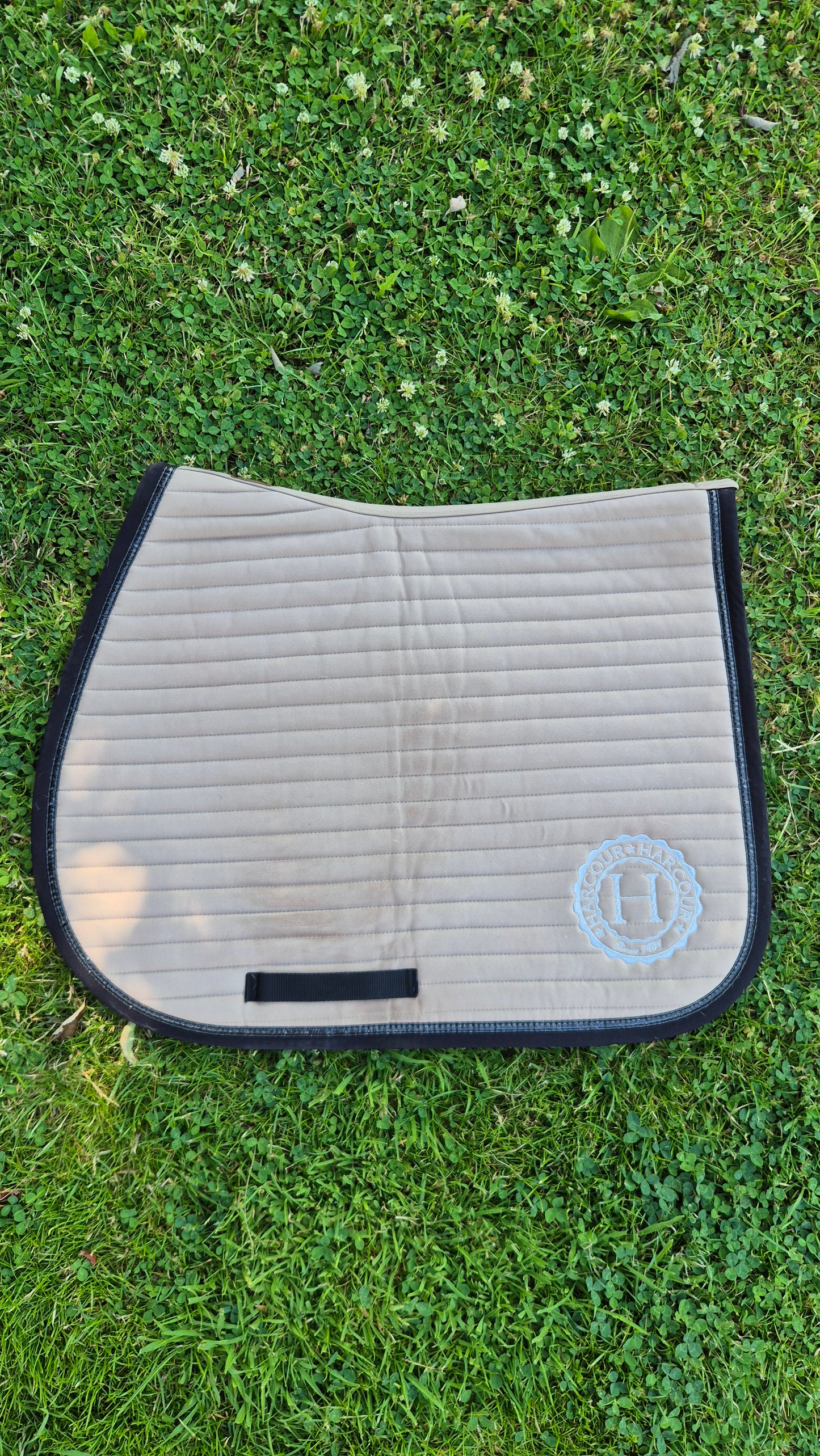 Occasion : Tapis Harcour Karembar beige