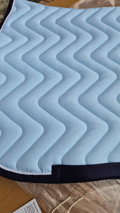 Les Imparfaits : Tapis dressage Volte Le Signature bleu ciel