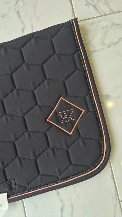 Tapis Accents OXXER noir pêche