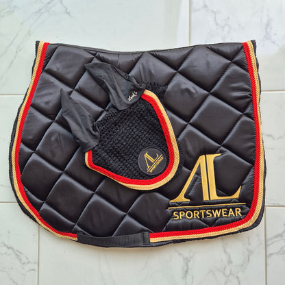Les imparfaits : Ensemble tapis + bonnet Alexandra Ledermann noir, rouge et doré